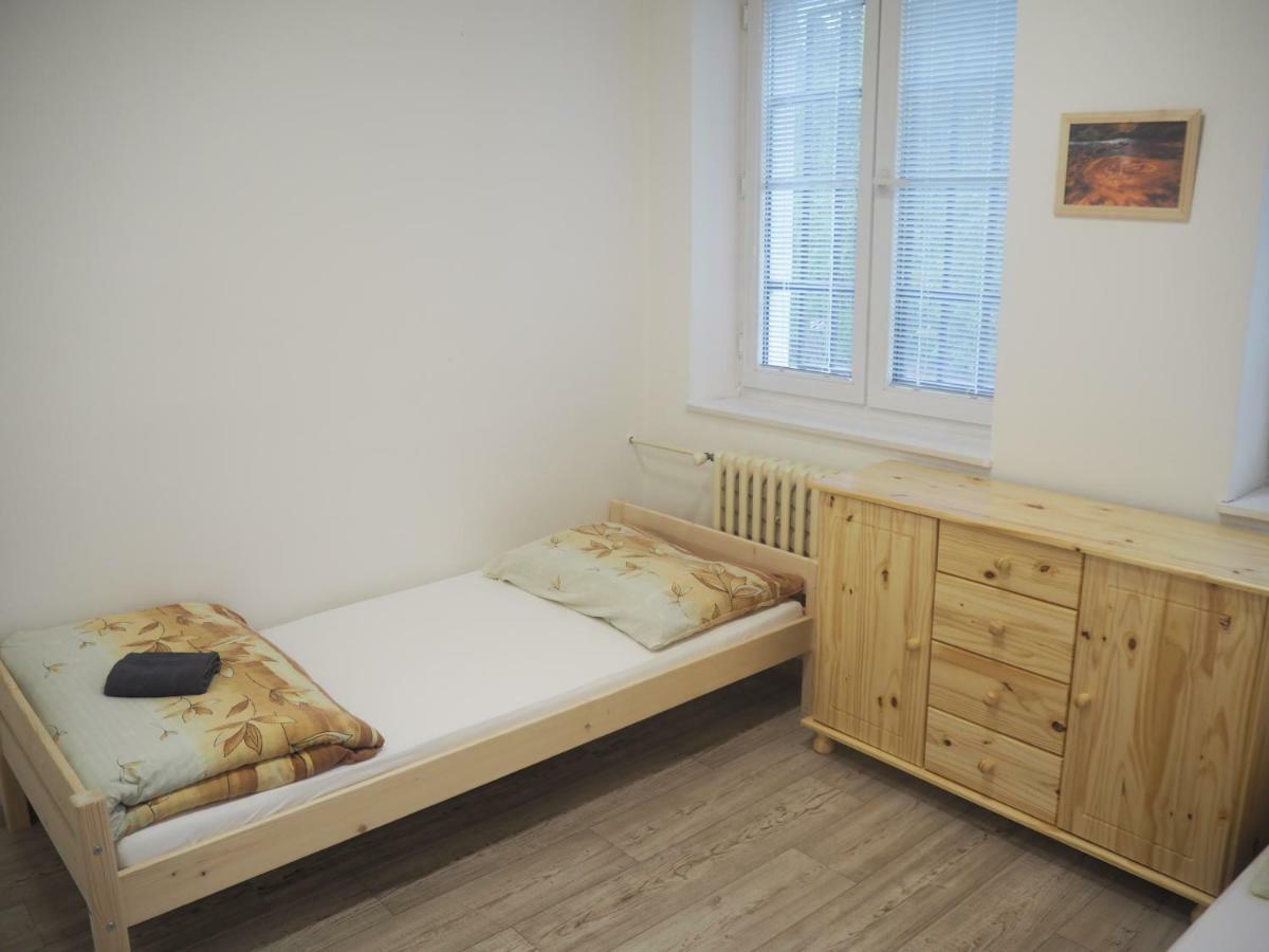 Economy Apartments Ceske Svycarsko Hřensko Exteriör bild
