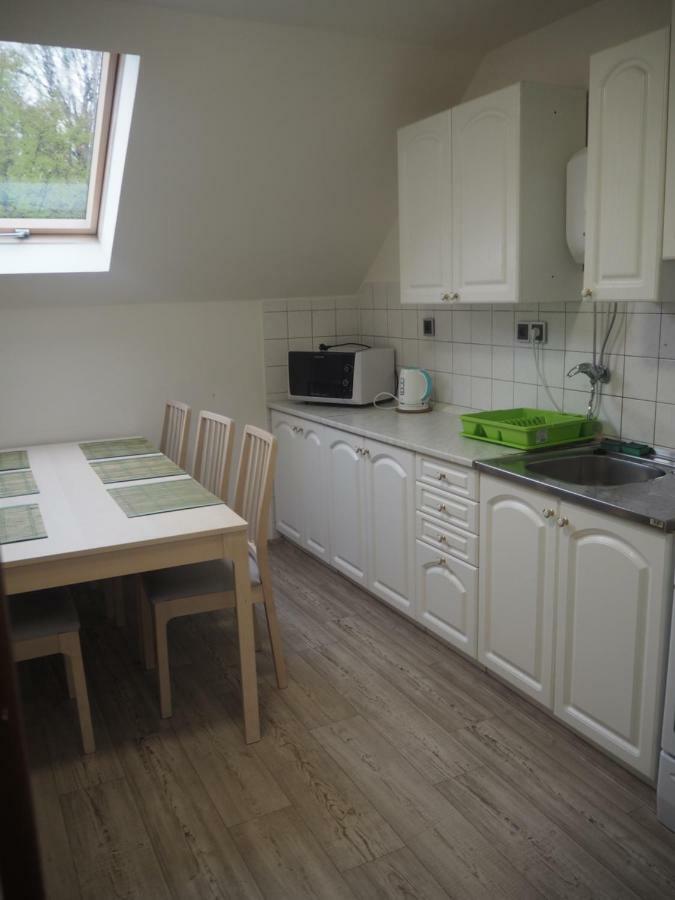 Economy Apartments Ceske Svycarsko Hřensko Exteriör bild